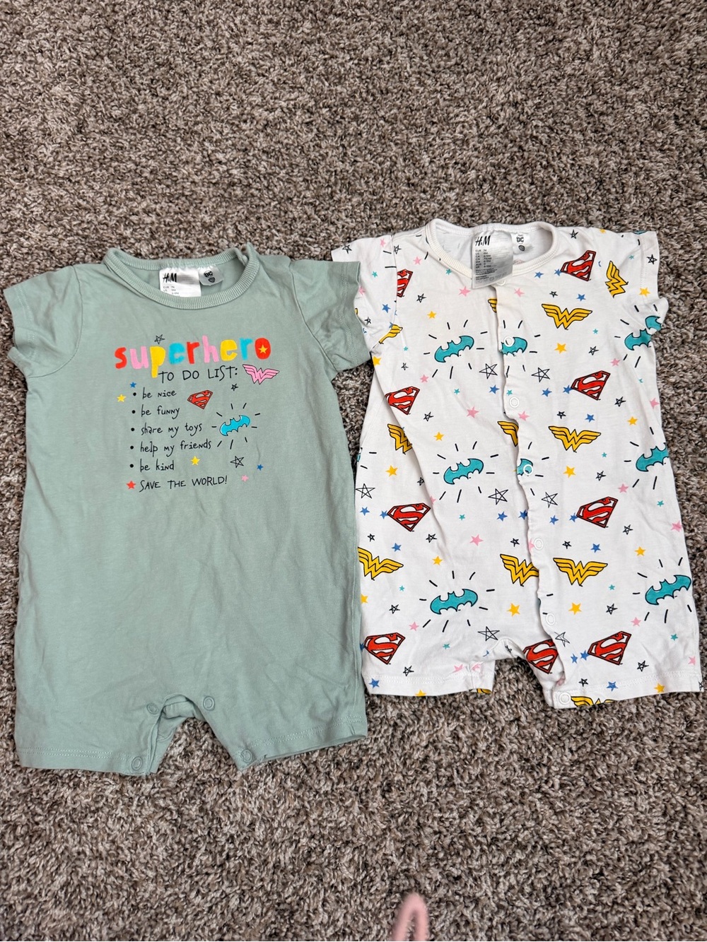 H&M Kids Green and White Superhero Short Sleeve One-Pieces (2-Pack)